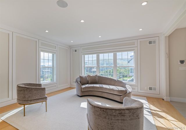 14 Klingher Court, Pomona, NY 10970