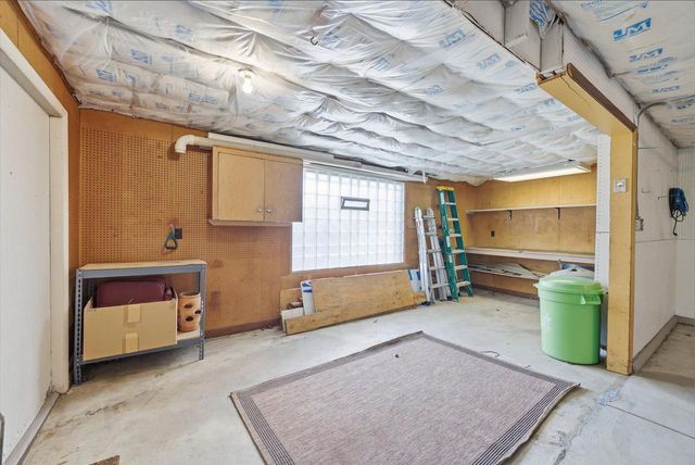 2340 Alta Louise PARKWAY, Brookfield, WI 53045