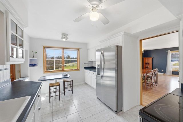 2340 Alta Louise PARKWAY, Brookfield, WI 53045