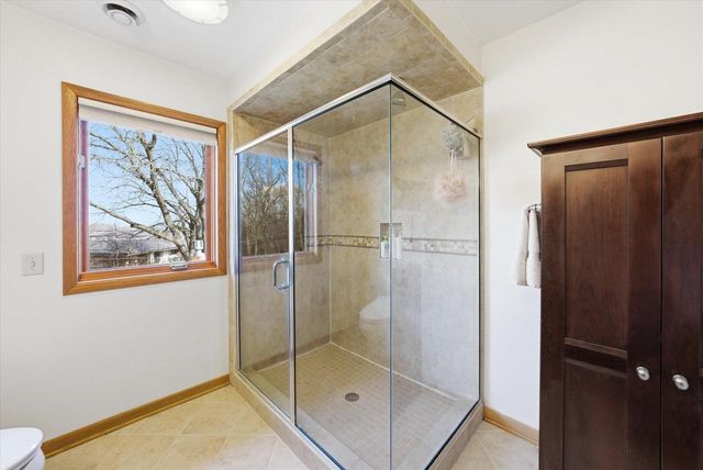 2340 Alta Louise PARKWAY, Brookfield, WI 53045