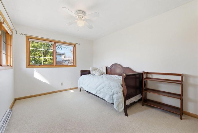 2340 Alta Louise PARKWAY, Brookfield, WI 53045