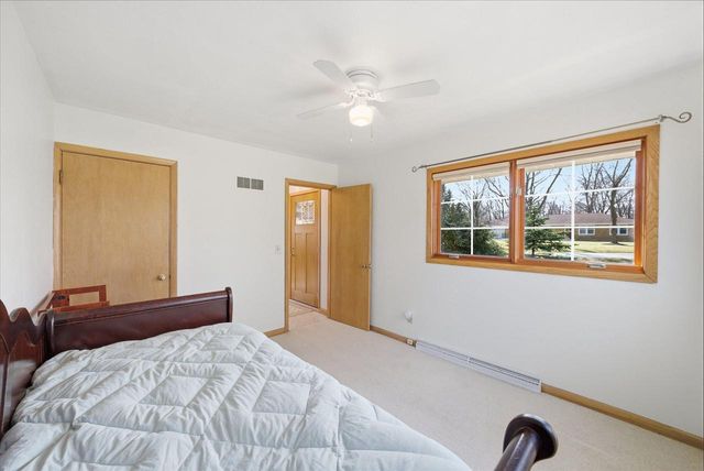 2340 Alta Louise PARKWAY, Brookfield, WI 53045