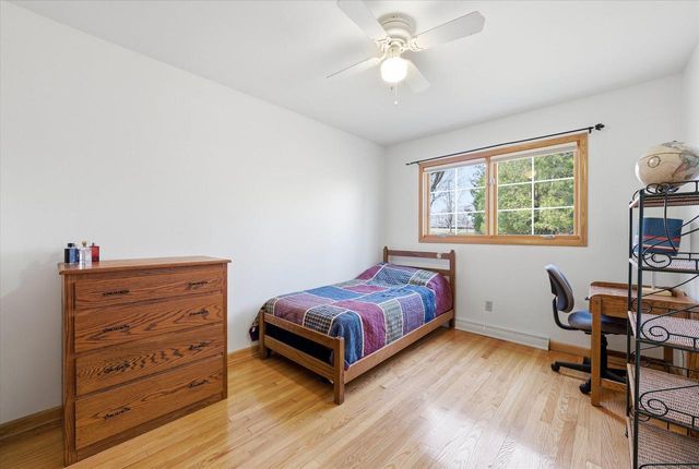 2340 Alta Louise PARKWAY, Brookfield, WI 53045