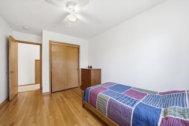 2340 Alta Louise PARKWAY, Brookfield, WI 53045