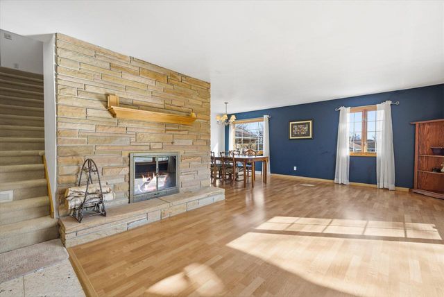 2340 Alta Louise PARKWAY, Brookfield, WI 53045