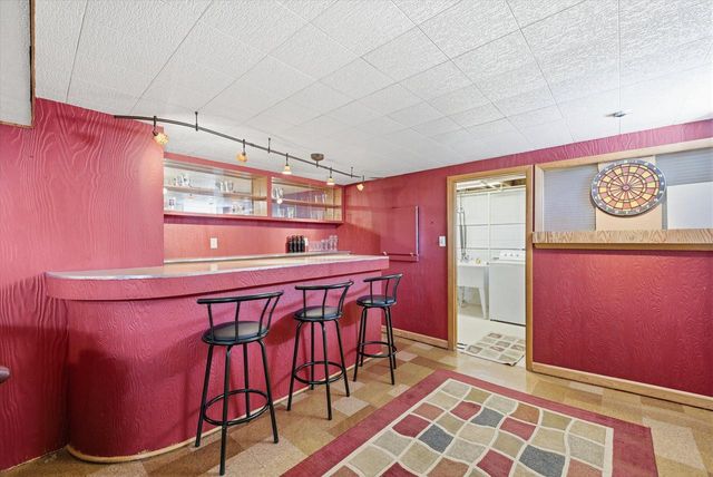 2340 Alta Louise PARKWAY, Brookfield, WI 53045