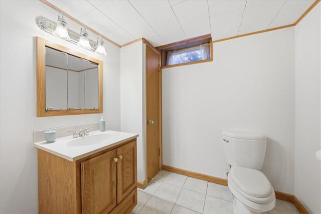 2340 Alta Louise PARKWAY, Brookfield, WI 53045