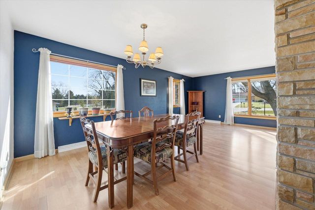 2340 Alta Louise PARKWAY, Brookfield, WI 53045