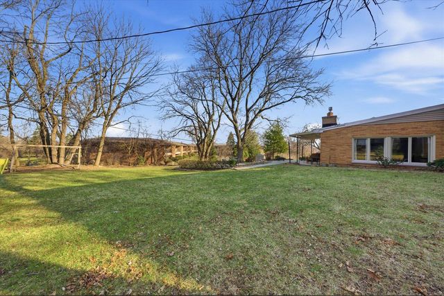 2340 Alta Louise PARKWAY, Brookfield, WI 53045