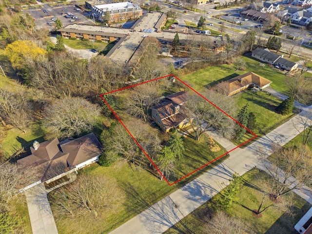 2340 Alta Louise PARKWAY, Brookfield, WI 53045