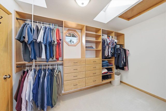 2340 Alta Louise PARKWAY, Brookfield, WI 53045