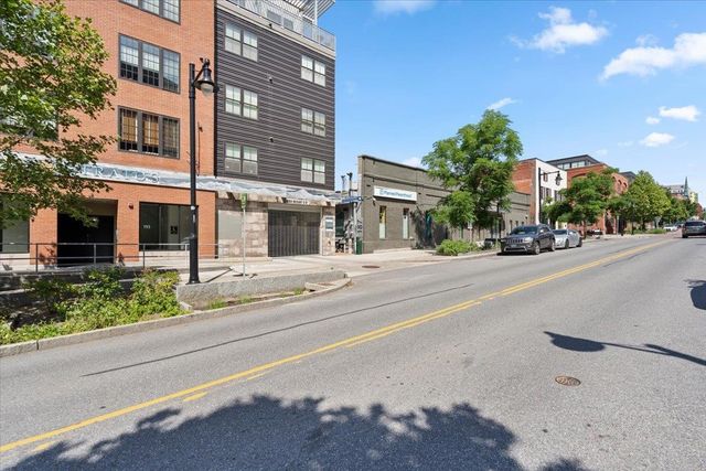 193 Saint Paul St Unit 408, Burlington, VT 05401