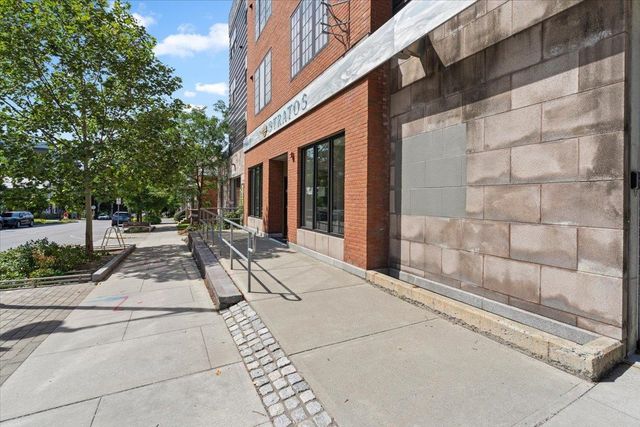 193 Saint Paul St Unit 408, Burlington, VT 05401