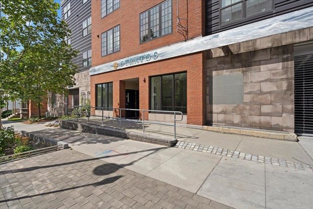 193 Saint Paul St Unit 408, Burlington, VT 05401