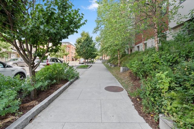 193 Saint Paul St Unit 408, Burlington, VT 05401