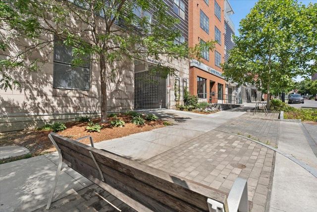 193 Saint Paul St Unit 408, Burlington, VT 05401