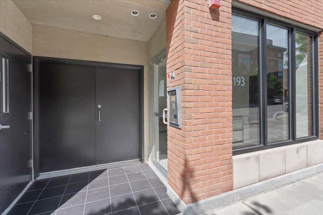 193 Saint Paul St Unit 408, Burlington, VT 05401