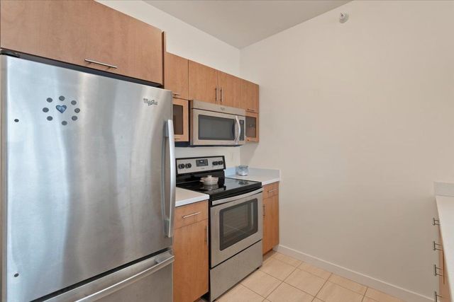 193 Saint Paul St Unit 408, Burlington, VT 05401