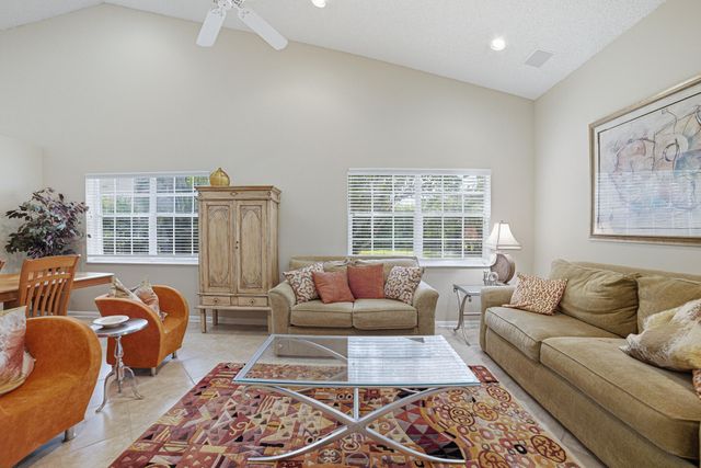 7540 Diamond Pointe Circle, Delray Beach, FL 33446