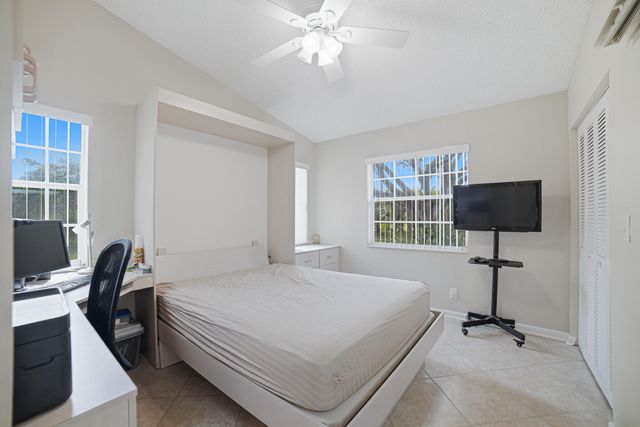 7540 Diamond Pointe Circle, Delray Beach, FL 33446