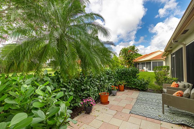 7540 Diamond Pointe Circle, Delray Beach, FL 33446