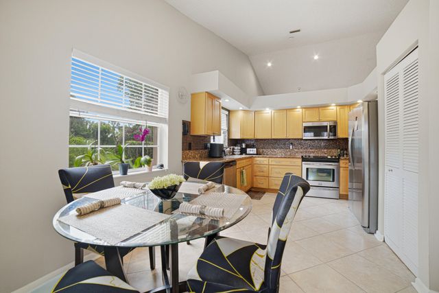 7540 Diamond Pointe Circle, Delray Beach, FL 33446