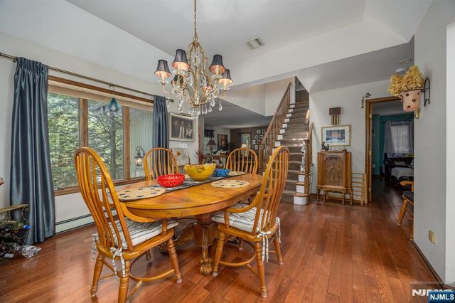 1150 Lakeside Drive, Vernon, NJ 07422