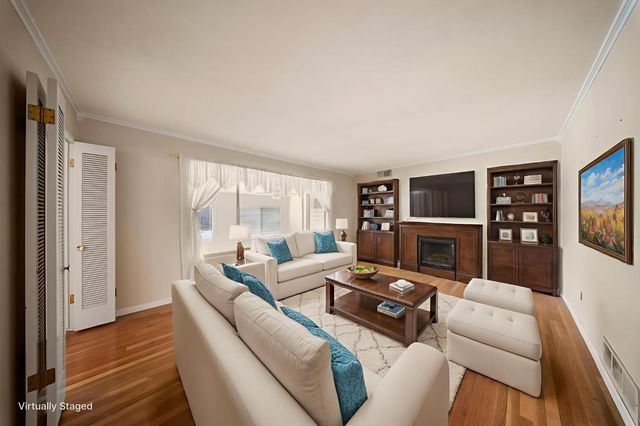 1500 Crestview Dr, Modesto, CA 95355