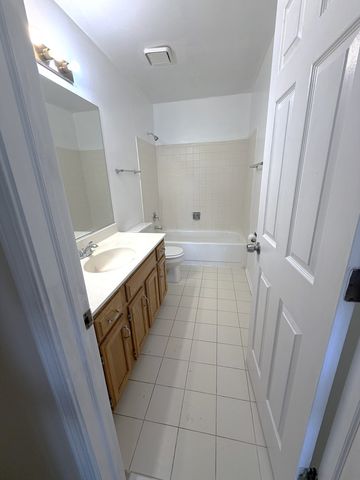 3590 Fairfax Court, Aurora, IL 60504