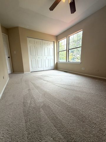 3590 Fairfax Court, Aurora, IL 60504