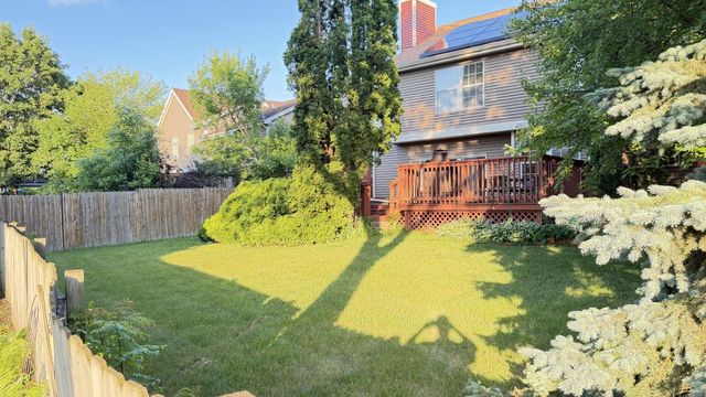 3590 Fairfax Court, Aurora, IL 60504