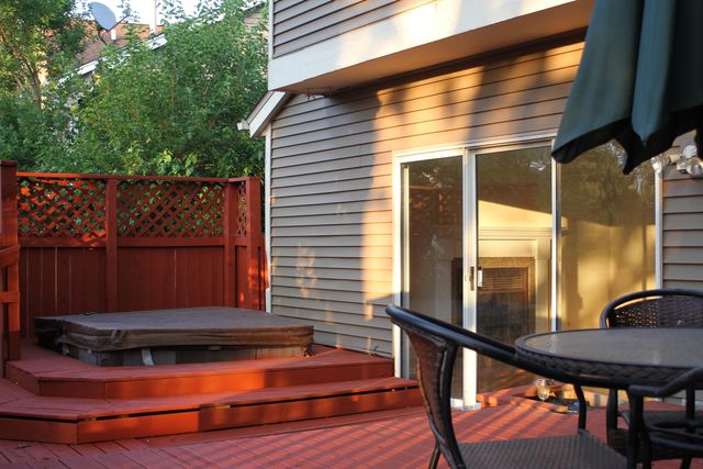 3590 Fairfax Court, Aurora, IL 60504