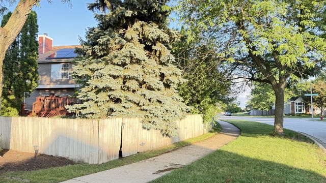 3590 Fairfax Court, Aurora, IL 60504