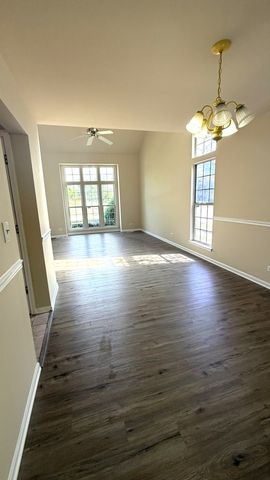3590 Fairfax Court, Aurora, IL 60504