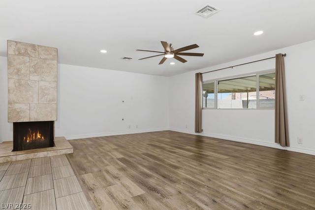 924 Niblick Drive, Las Vegas, NV 89108