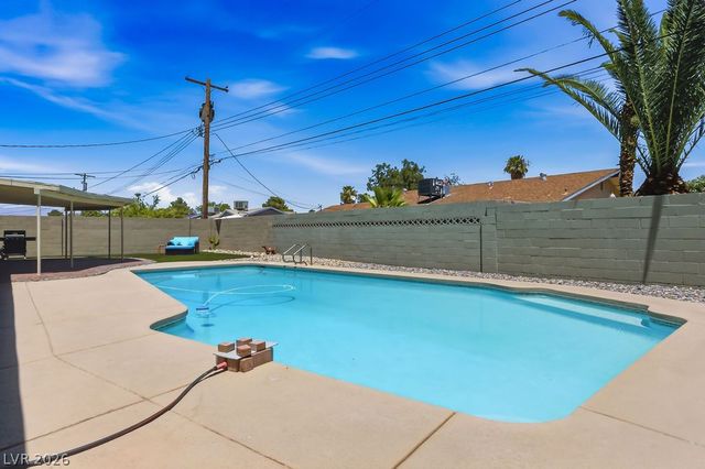 924 Niblick Drive, Las Vegas, NV 89108