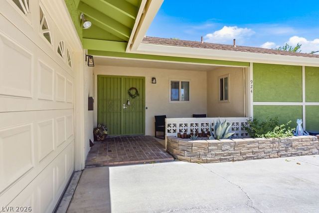 924 Niblick Drive, Las Vegas, NV 89108