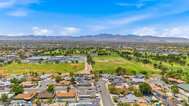924 Niblick Drive, Las Vegas, NV 89108