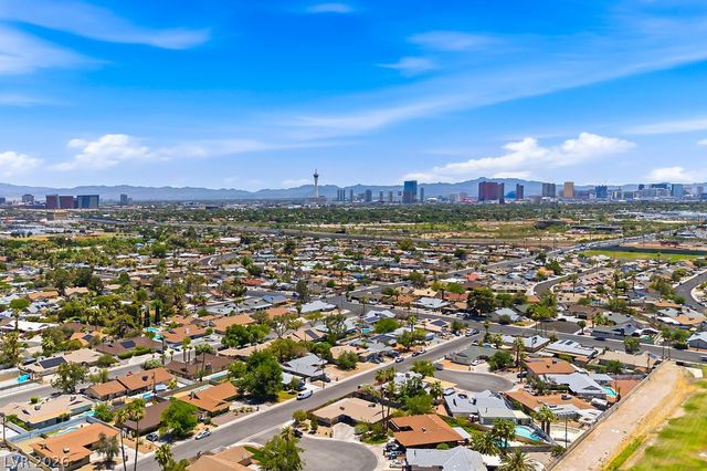 924 Niblick Drive, Las Vegas, NV 89108