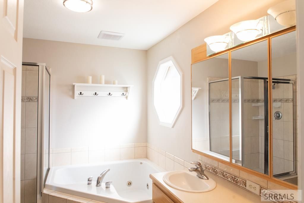 Image 13 of property listing at 9985 N 26 E, Idaho Falls, ID 83401