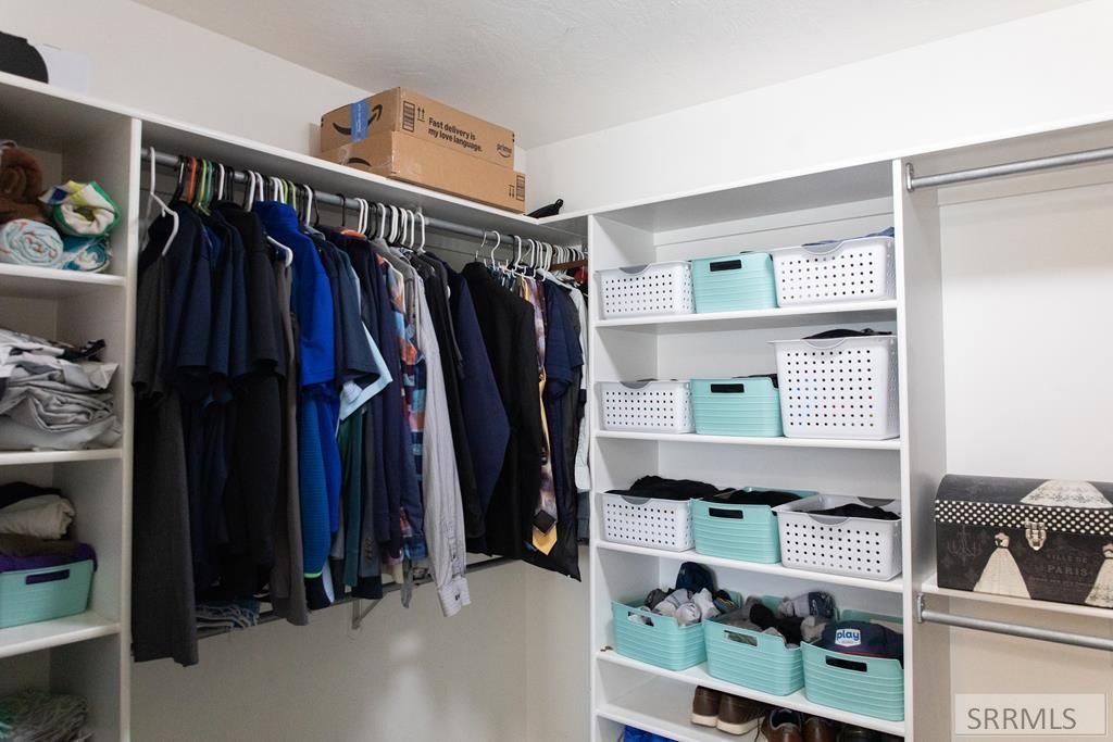 Image 14 of property listing at 9985 N 26 E, Idaho Falls, ID 83401