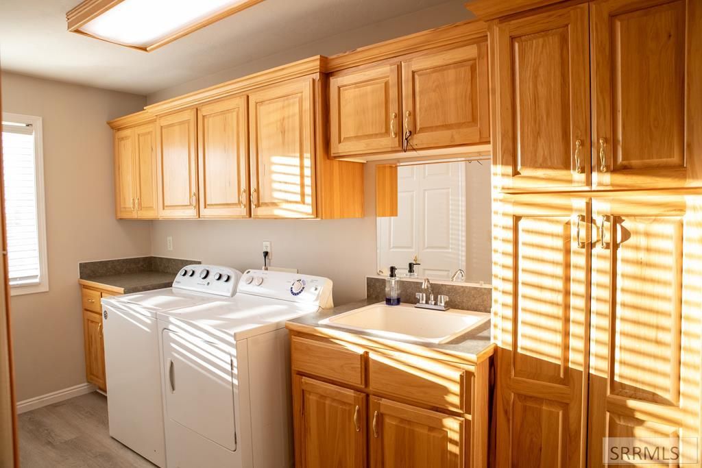 Image 18 of property listing at 9985 N 26 E, Idaho Falls, ID 83401