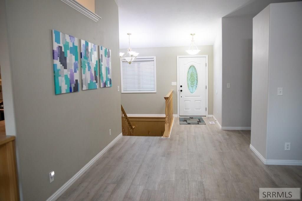 Image 2 of property listing at 9985 N 26 E, Idaho Falls, ID 83401