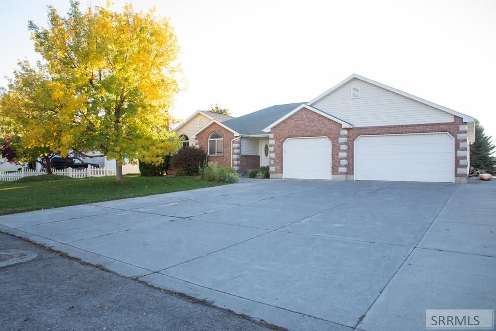 Image 37 of property listing at 9985 N 26 E, Idaho Falls, ID 83401