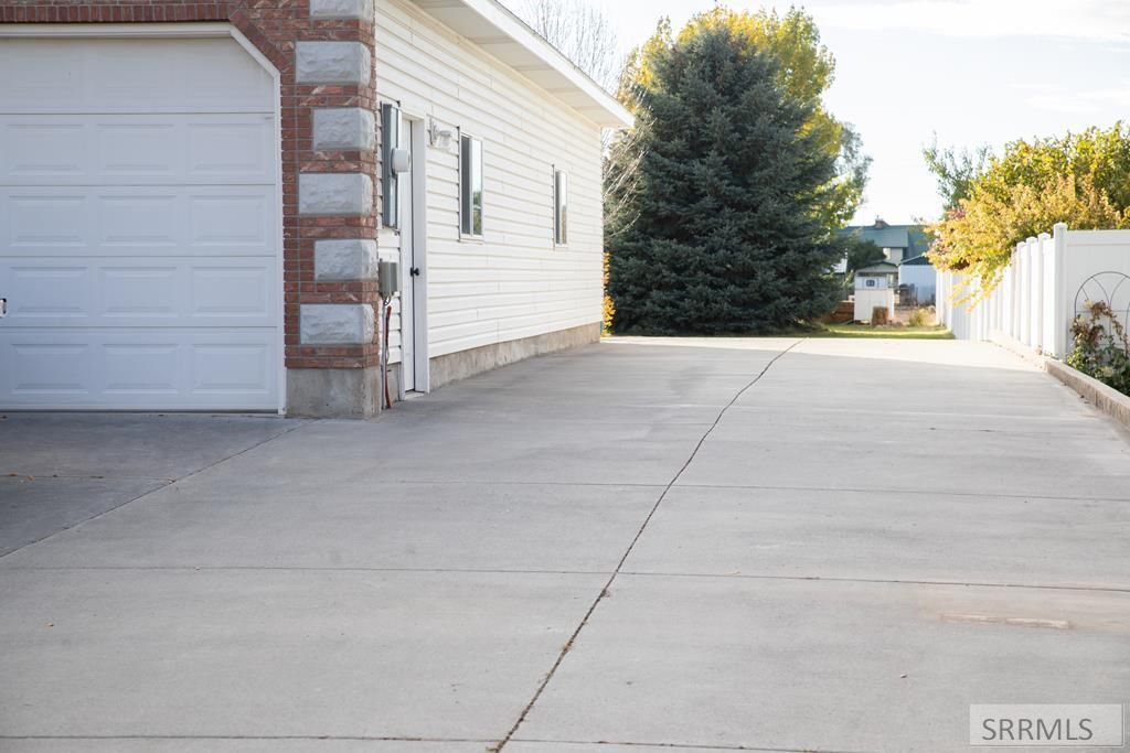 Image 39 of property listing at 9985 N 26 E, Idaho Falls, ID 83401