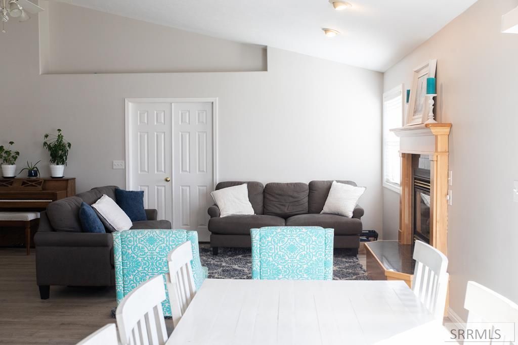 Image 9 of property listing at 9985 N 26 E, Idaho Falls, ID 83401