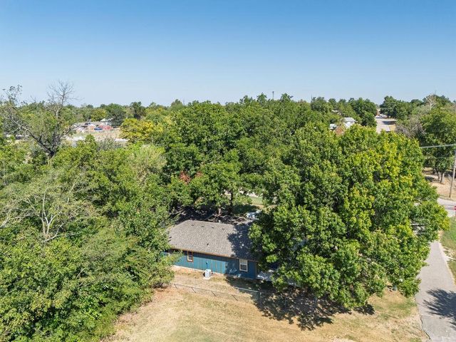 804 S Market Avenue, Shawnee, OK 74801
