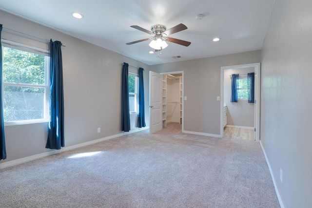 804 S Market Avenue, Shawnee, OK 74801