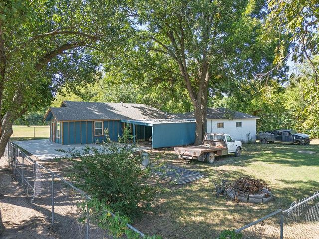804 S Market Avenue, Shawnee, OK 74801