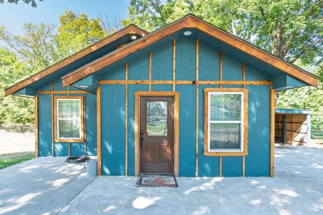 804 S Market Avenue, Shawnee, OK 74801